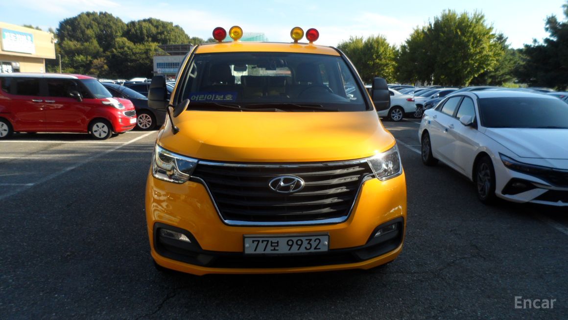 Hyundai Starex - фото 2