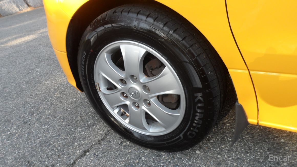 Hyundai Starex - фото 4