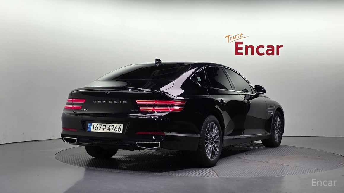 Genesis G80 - фото 1