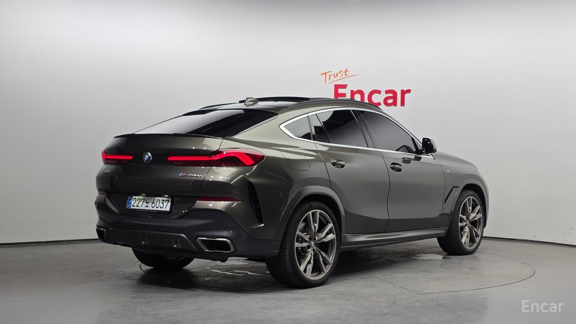 BMW X6 - фото 1