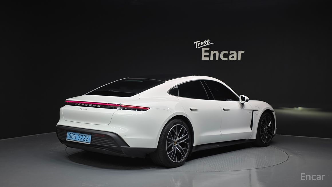 Porsche Taikan - фото 1