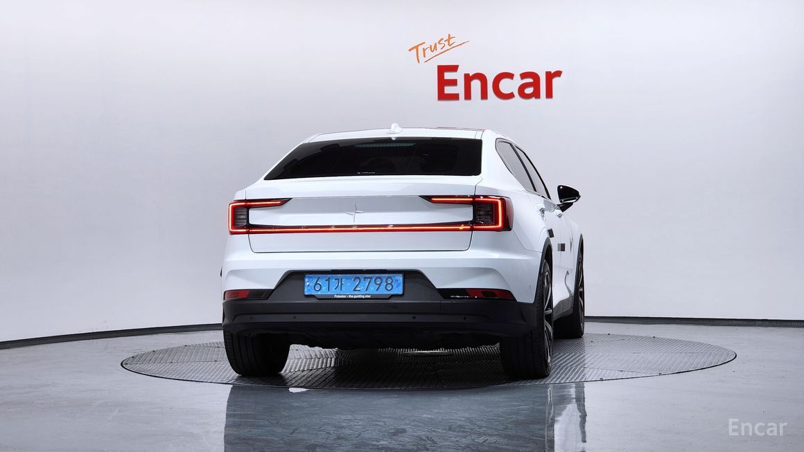 Polestar 2 - фото 3