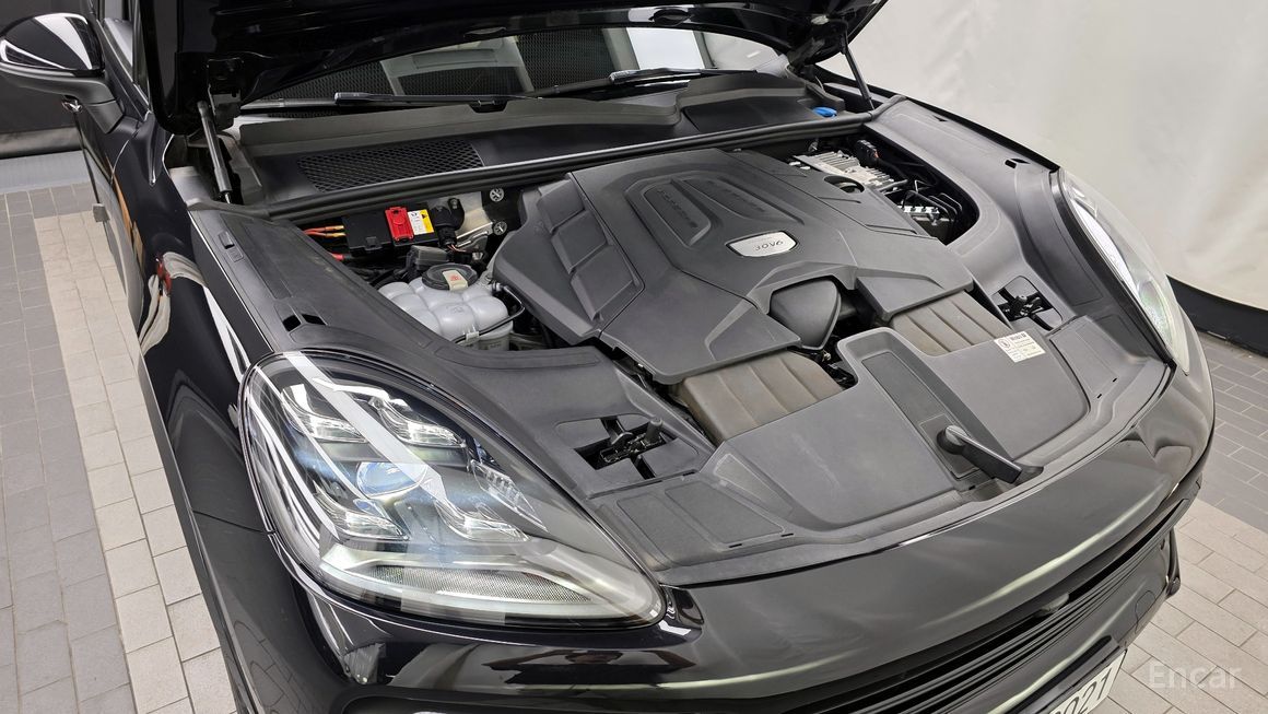 Porsche Cayenne - фото 5