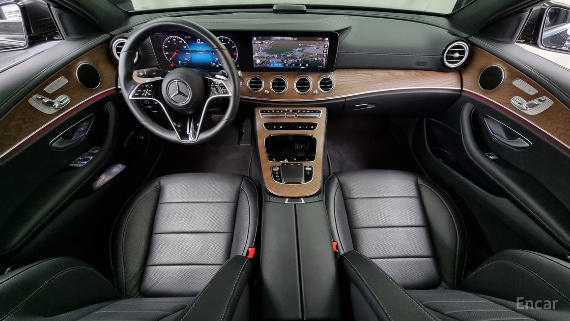 Mercedes-Benz E-Class - фото 6