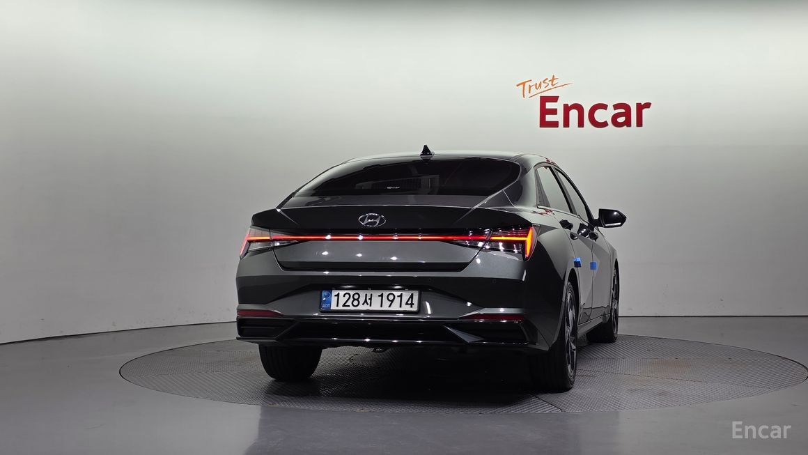 Hyundai Avante - фото 3