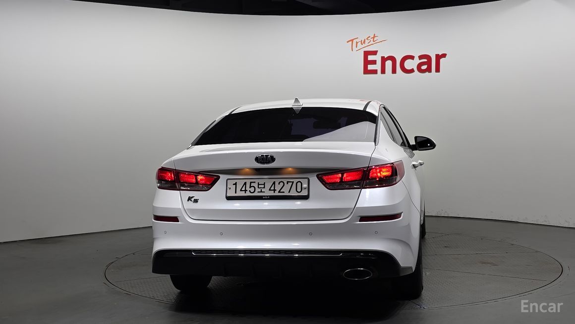 Kia K5 - фото 3