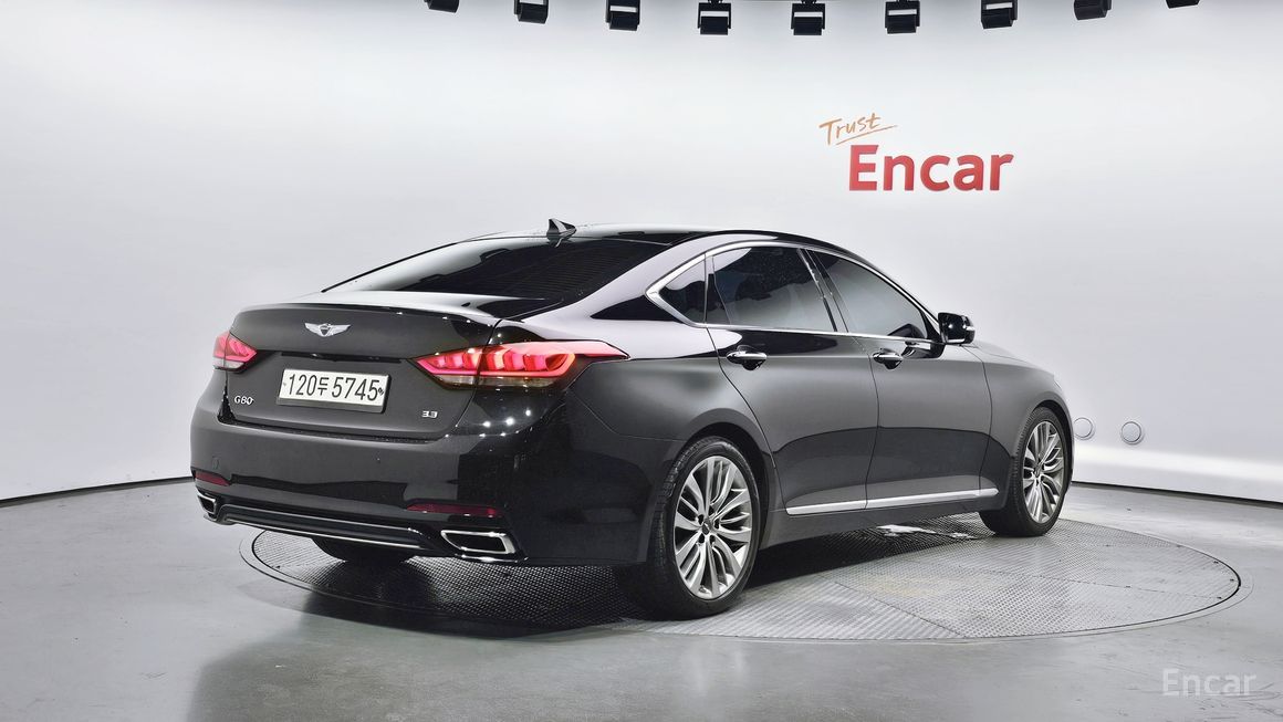 Genesis G80 - фото 1