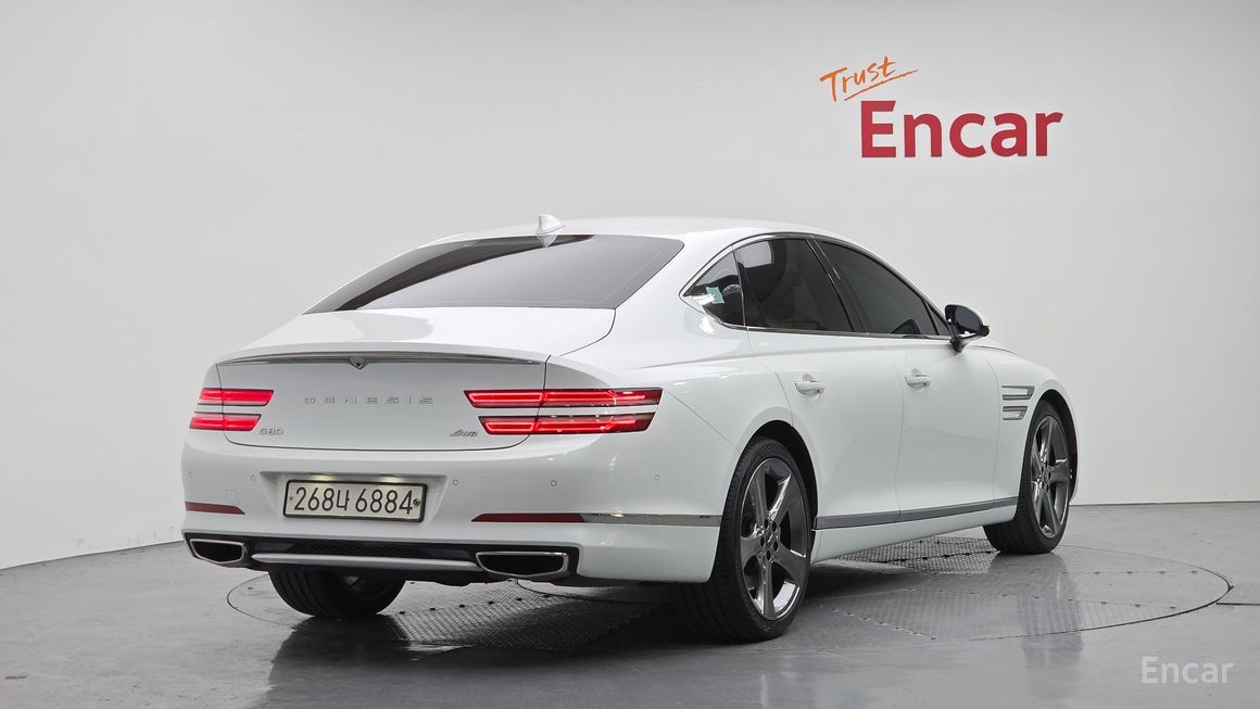 Genesis G80 - фото 1