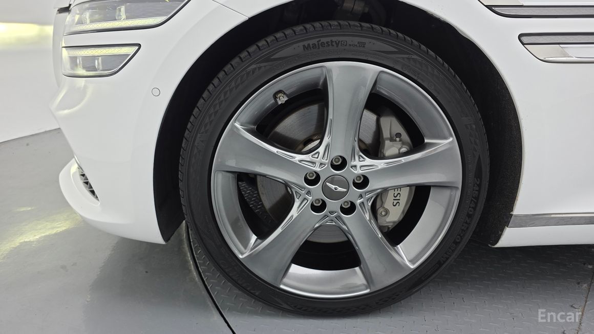 Genesis G80 - фото 4