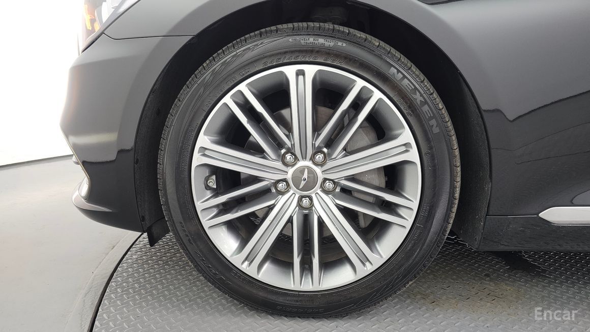 Genesis G80 - фото 4