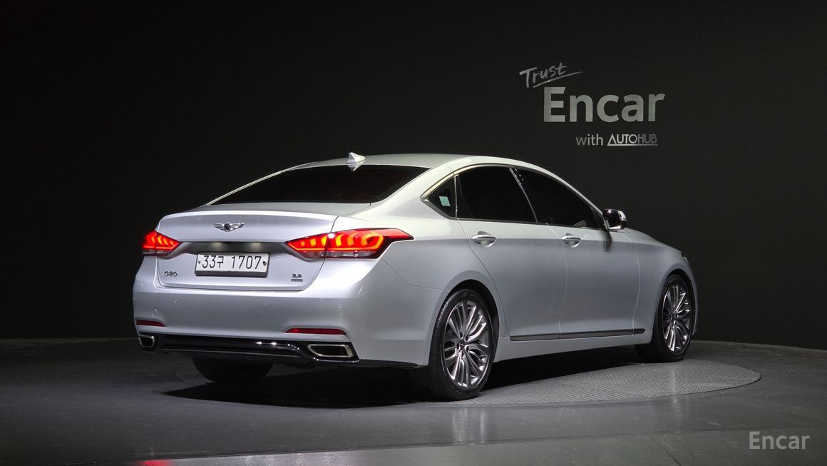 Genesis G80 - фото 1