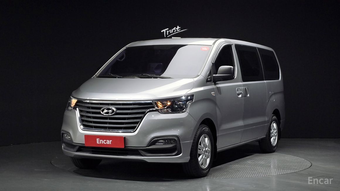 Hyundai Starex - фото 0