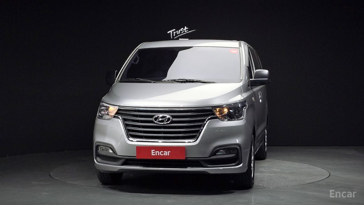 Hyundai Starex - фото 2