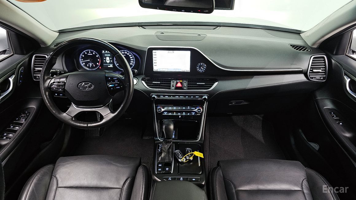 Hyundai Grandeur - фото 6