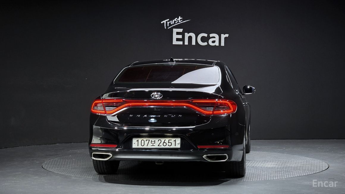 Hyundai Grandeur - фото 3