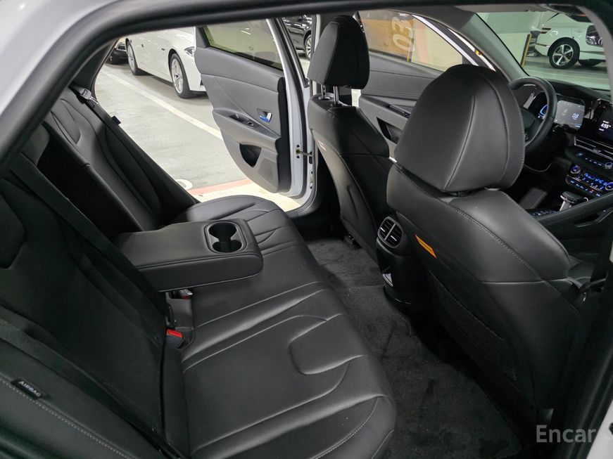 Hyundai Avante - фото 5