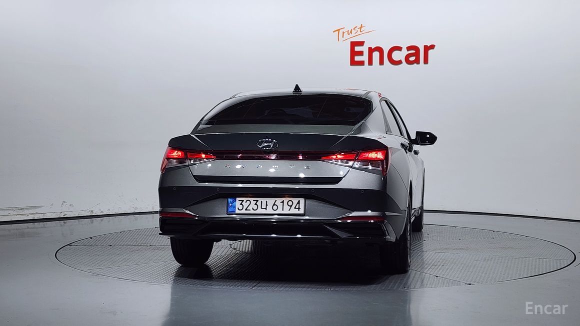 Hyundai Avante - фото 3