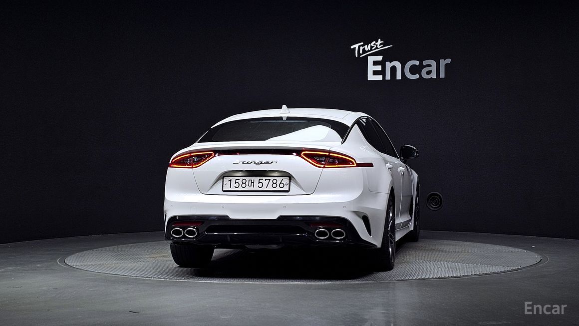 Kia Stinger - фото 3