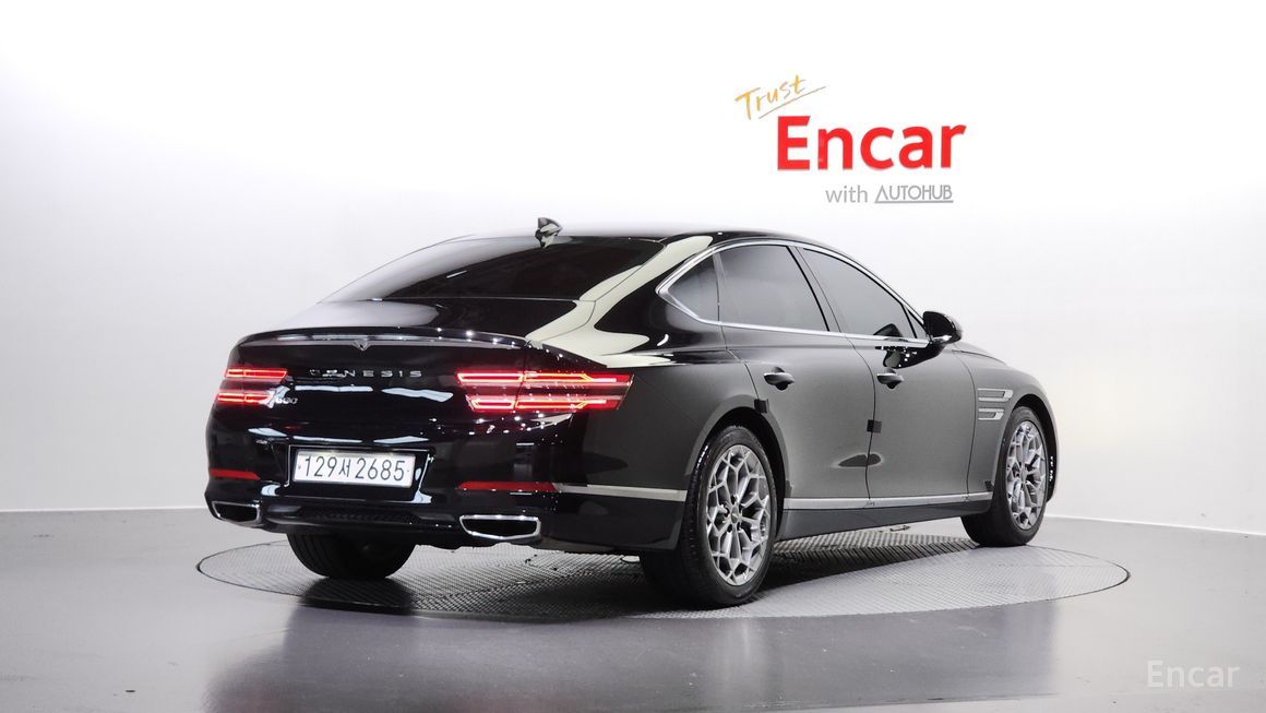 Genesis G80 - фото 1