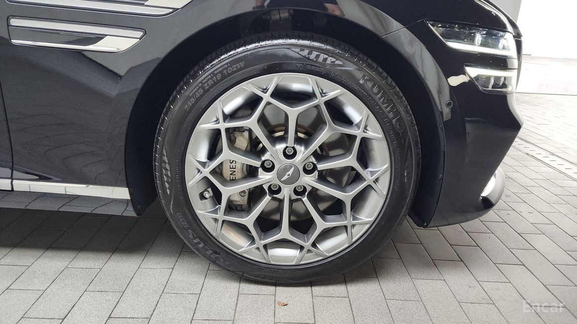 Genesis G80 - фото 4