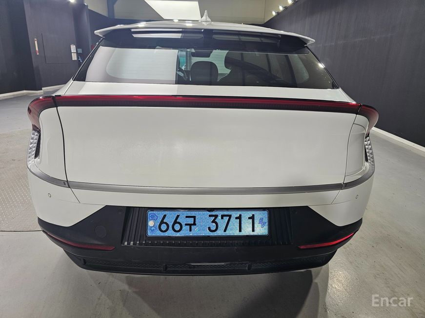 Kia EV6 - фото 1