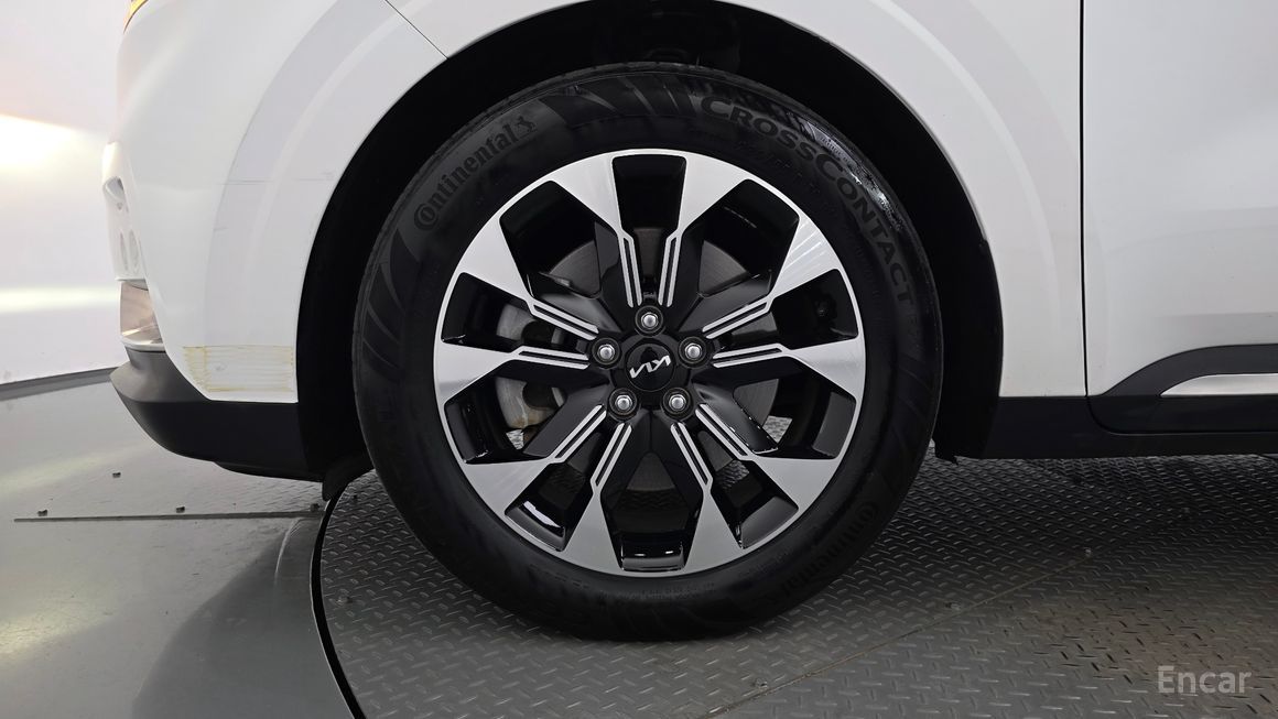 Kia Carnival - фото 4