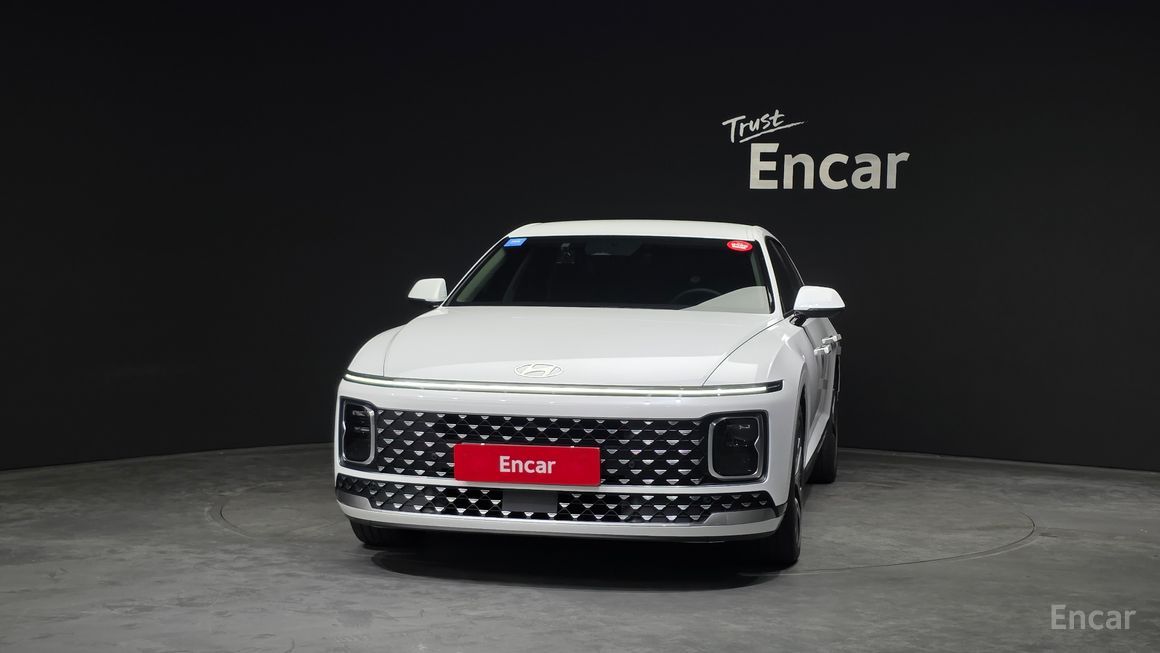 Hyundai Grandeur - фото 2