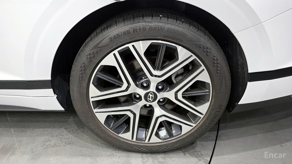 Hyundai Grandeur - фото 4