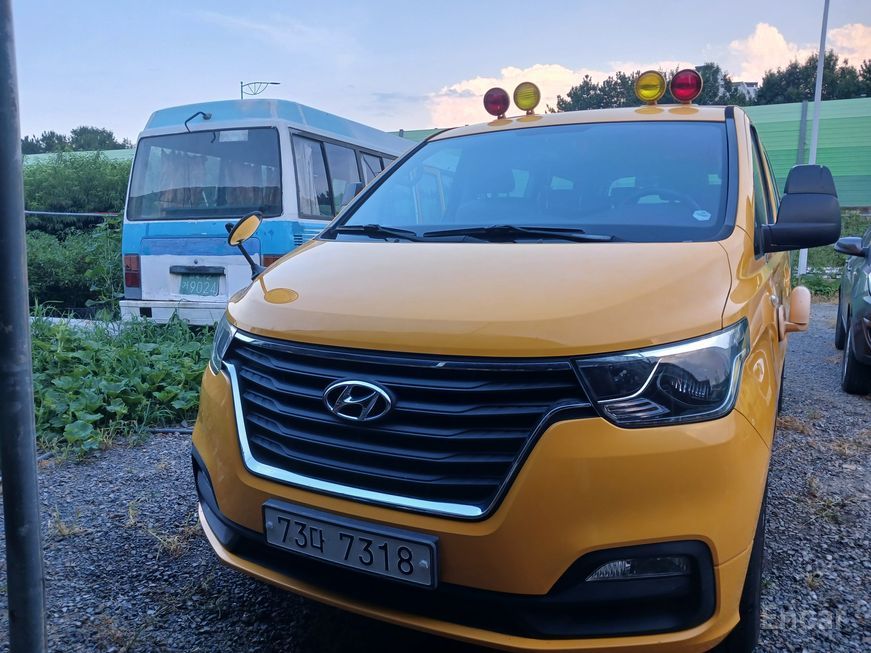 Hyundai Starex - фото 0
