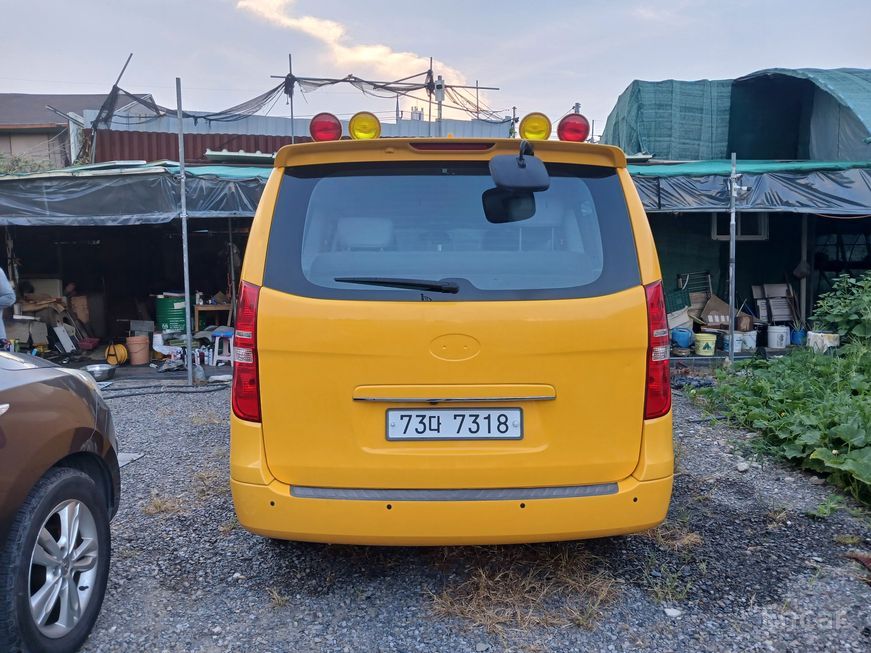 Hyundai Starex - фото 4