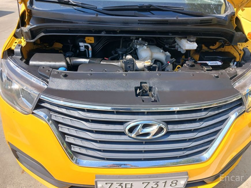 Hyundai Starex - фото 5