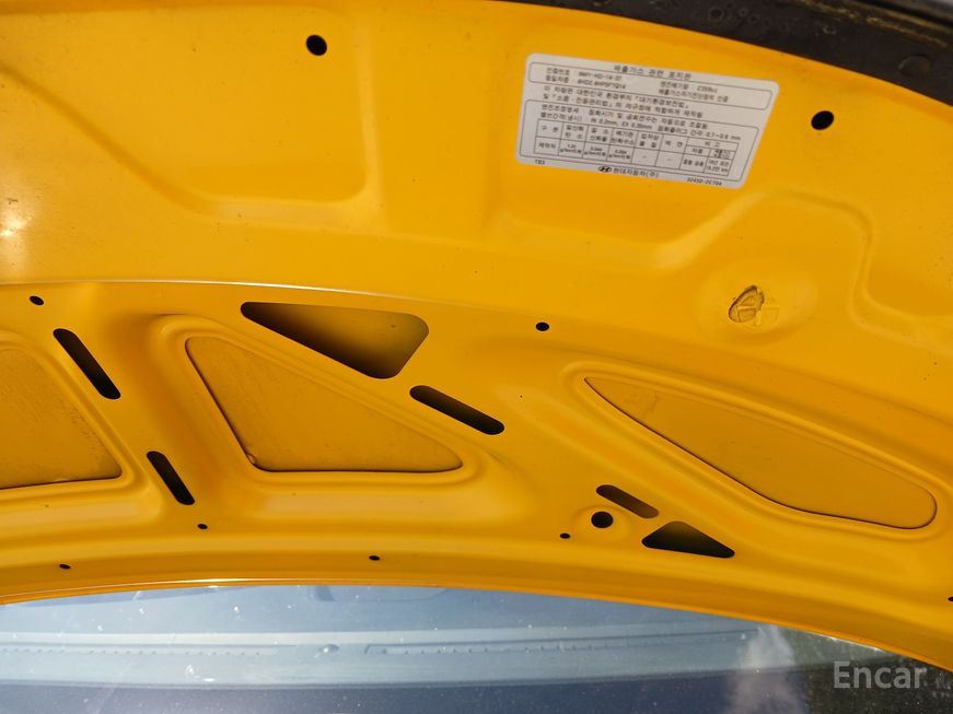 Hyundai Starex - фото 6