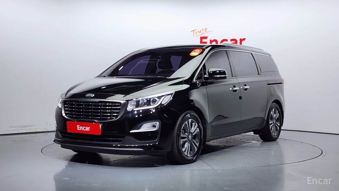 Kia Carnival - фото 0
