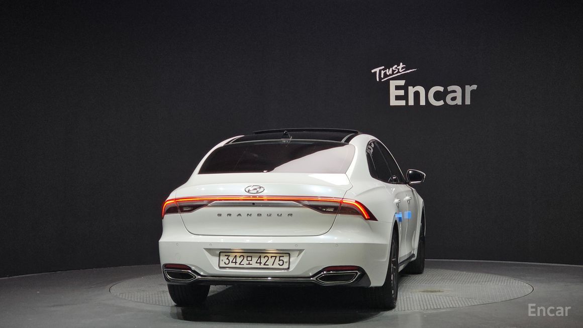 Hyundai Grandeur - фото 3
