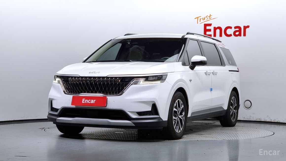 Kia Carnival - фото 0