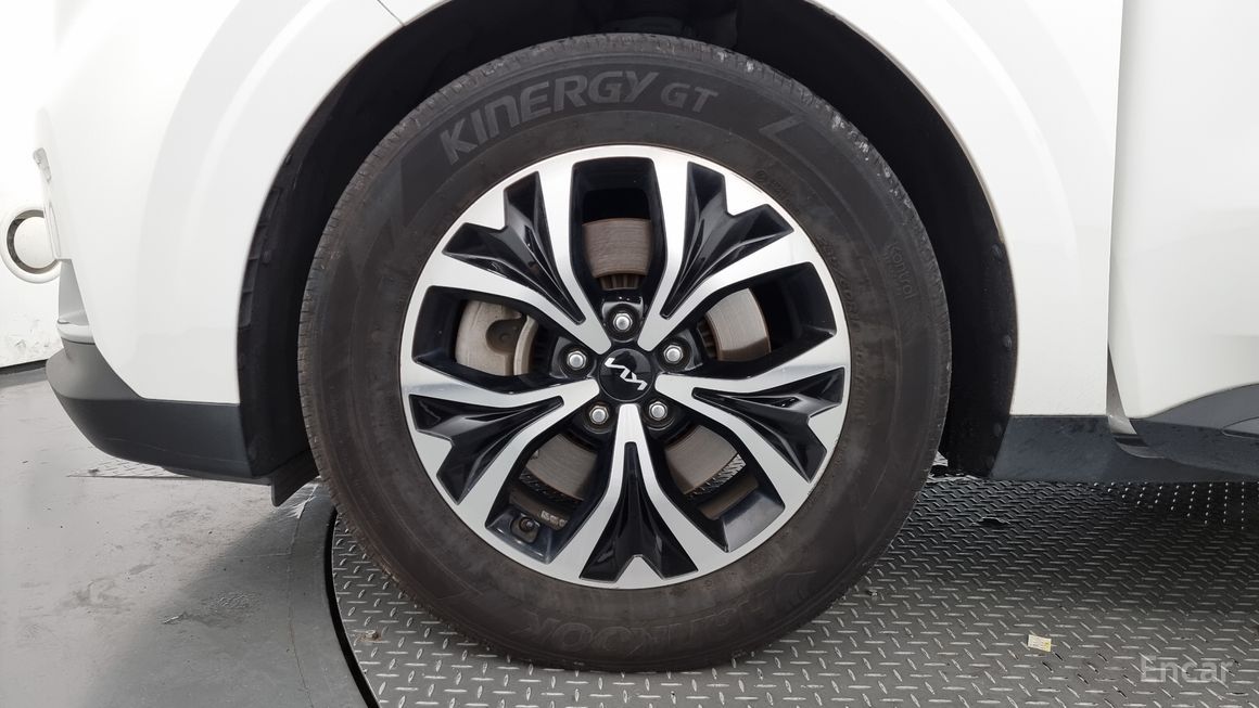 Kia Carnival - фото 4