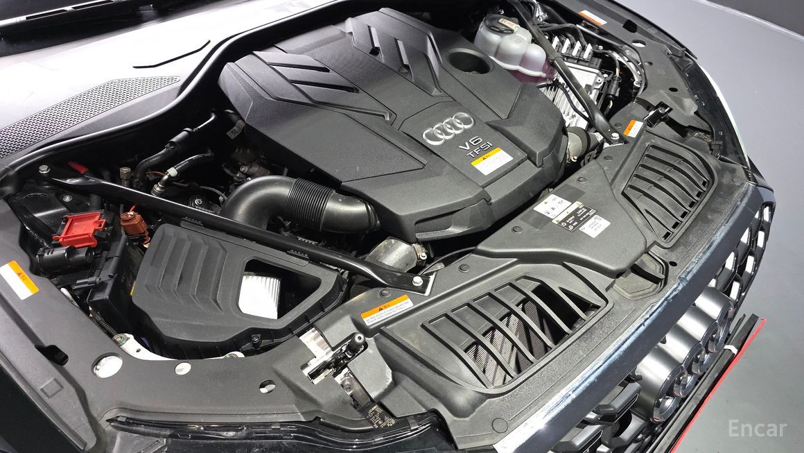 Audi A8 - фото 5