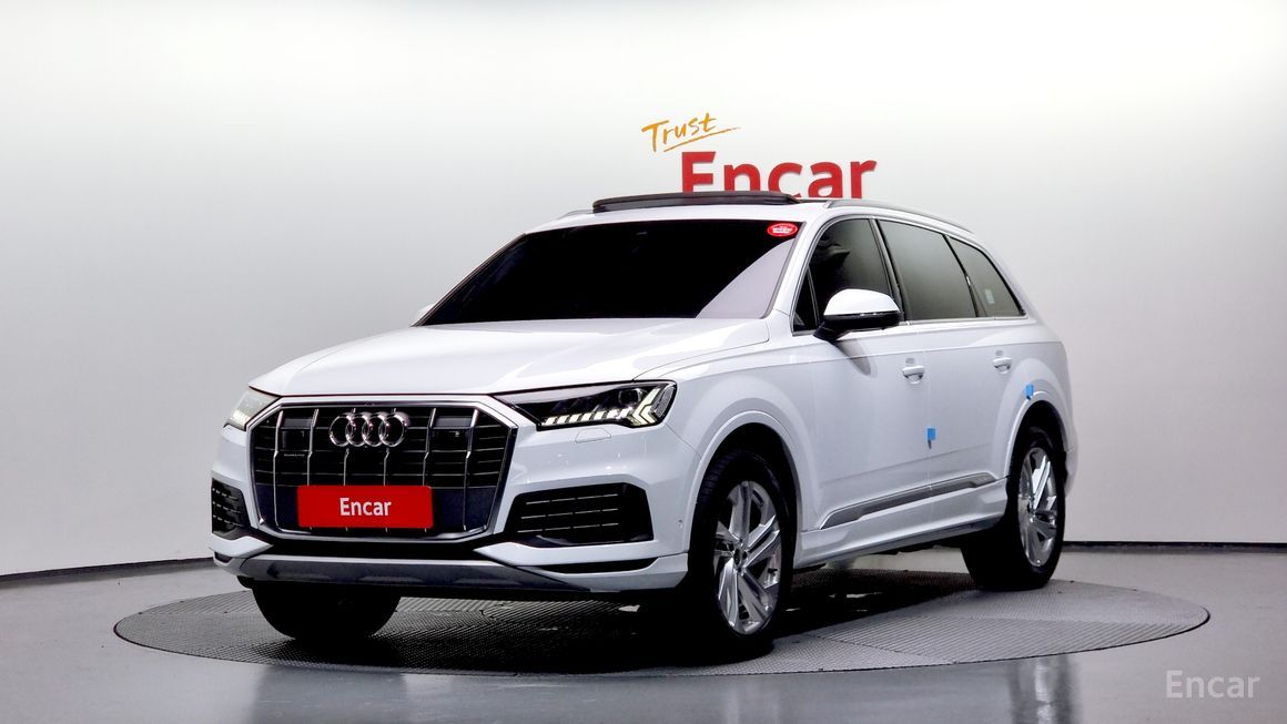 Audi Q7 - фото 0