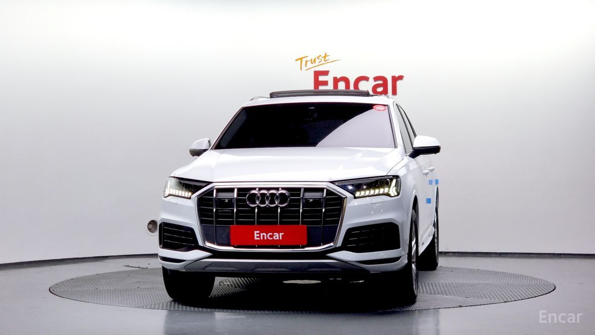 Audi Q7 - фото 2