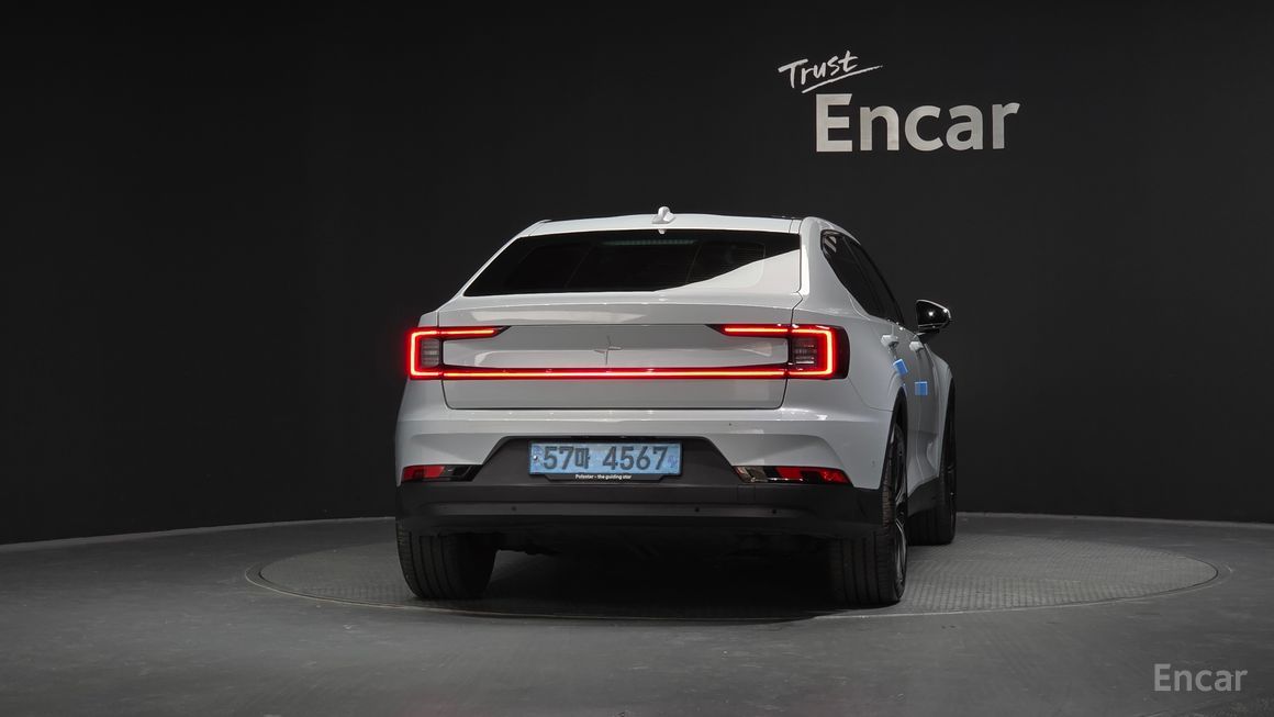Polestar 2 - фото 3