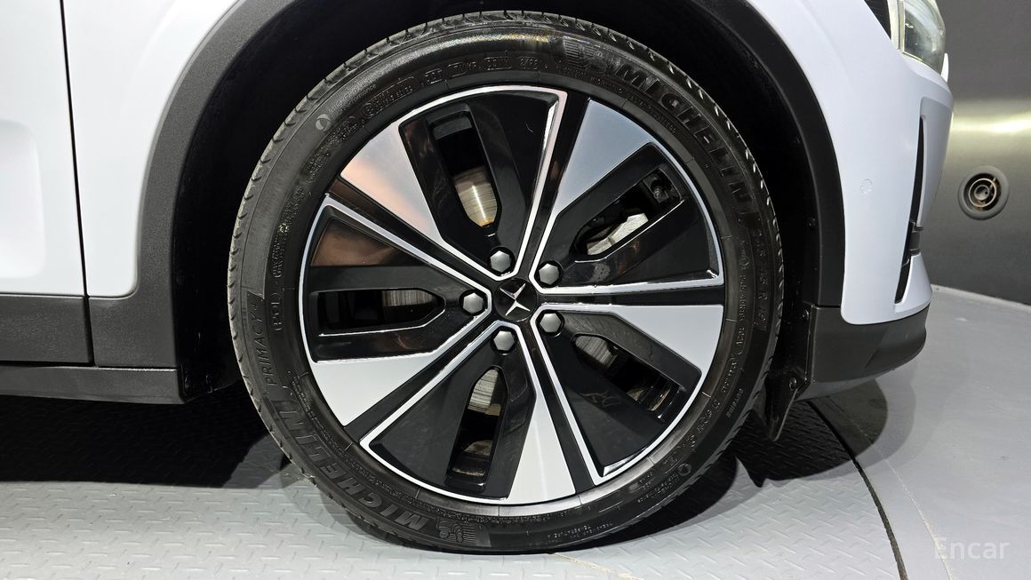 Polestar 2 - фото 4