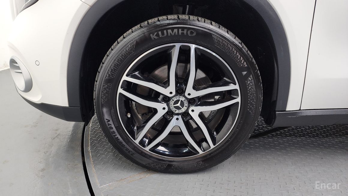 Mercedes-Benz GLA-Class - фото 4