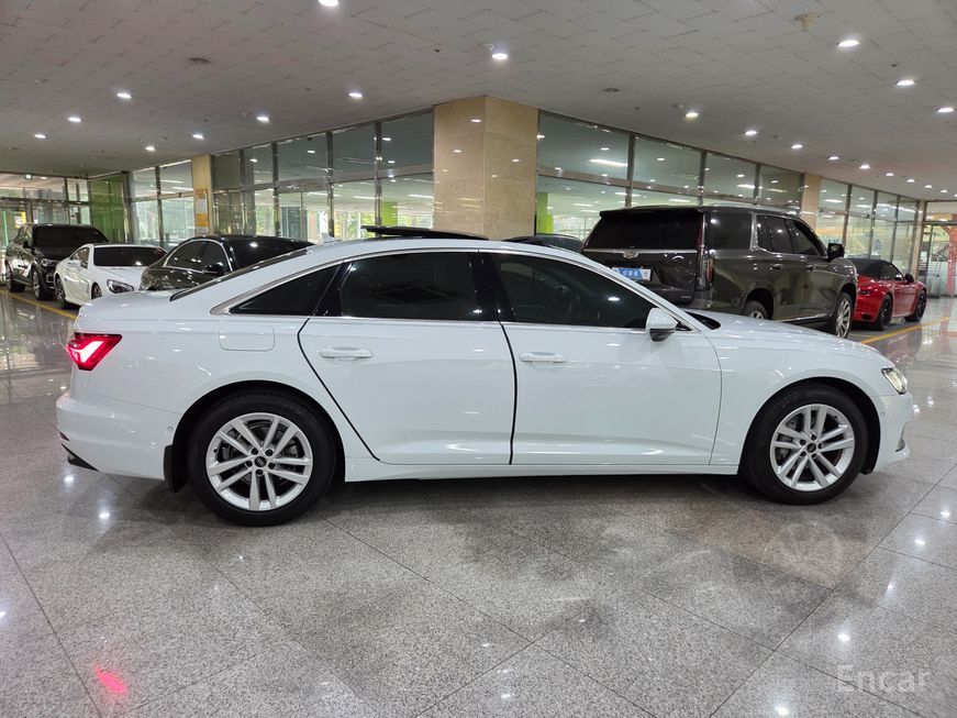 Audi A6 - фото 4