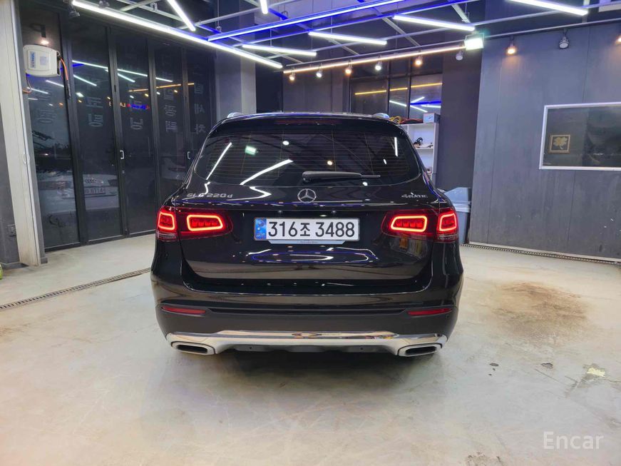 Mercedes-Benz GLC-Class - фото 1