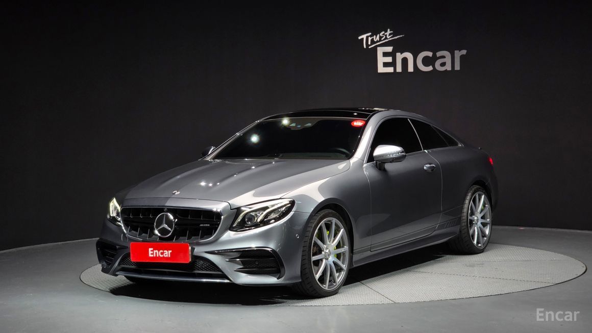 Mercedes-Benz E-Class - фото 0