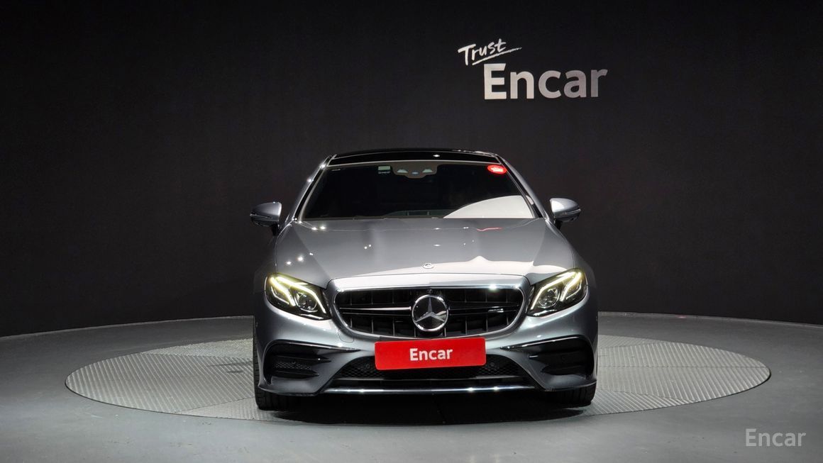 Mercedes-Benz E-Class - фото 2