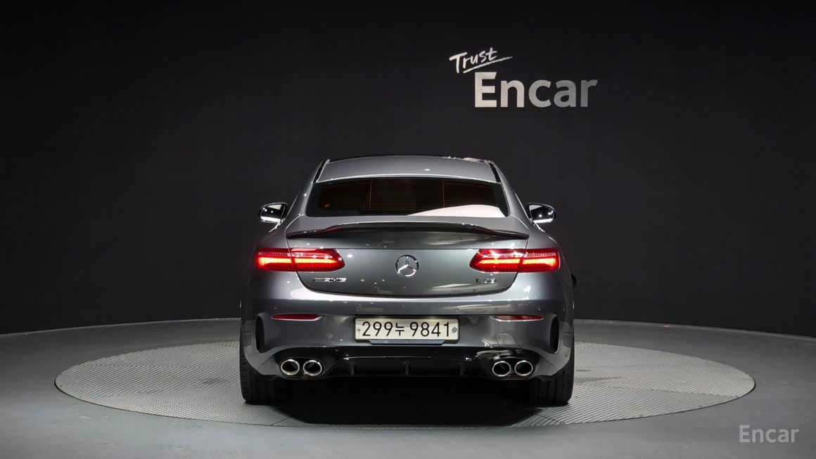 Mercedes-Benz E-Class - фото 3