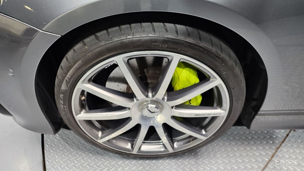 Mercedes-Benz E-Class - фото 4