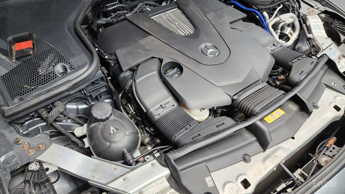 Mercedes-Benz E-Class - фото 5