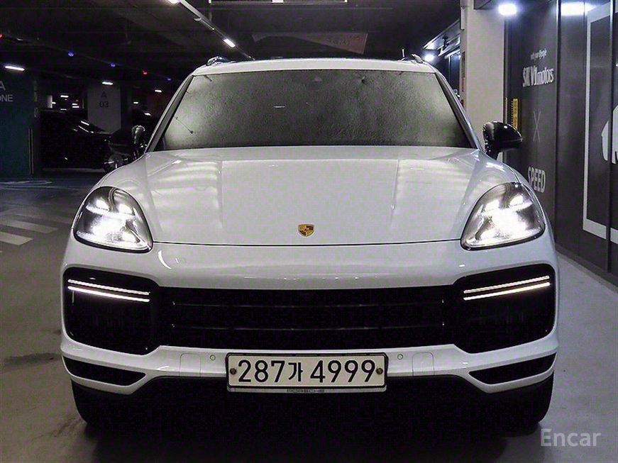 Porsche Cayenne - фото 1